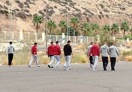 Cuarteles colapsados en Almería por la avalancha de inmigrantes