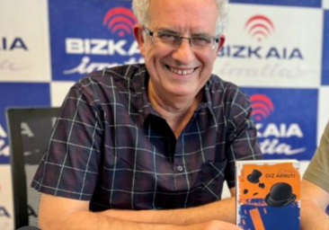 El exjefe de ETA 'Mikel Antza' presenta un programa de radio financiado por la Diputación de Vizcaya