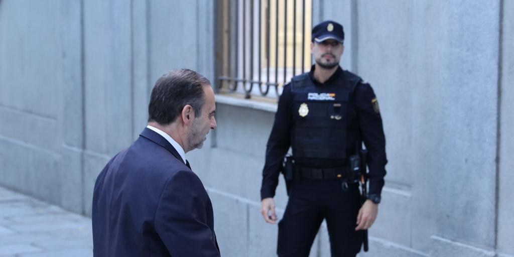 Tensión entre el juez Puente y Ábalos: «Esto no es el Congreso»