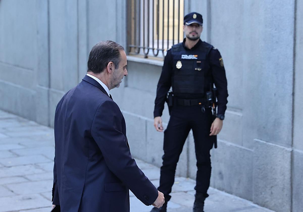 Ábalos, a su llegada al Supremo