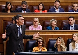 Sánchez guarda silencio con el informe de la UCO, pero reprocha a Feijóo que no hable de los cribados del cáncer en Andalucía