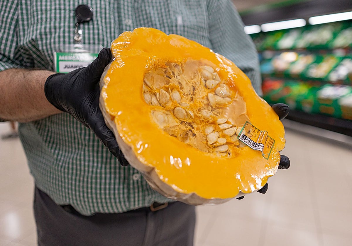 Imagen de una calabaza para asar en un supermercado Mercadona