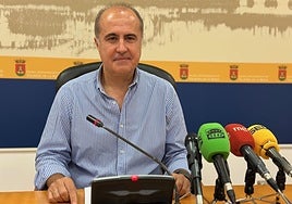 Adjudicadas las obras de pavimentación del acceso oeste a Torrehierro en Talavera