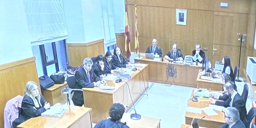 Los seis acusados aceptan entre diez y dos años de cárcel por la violación de una joven con discapacidad en una nave de Rubí