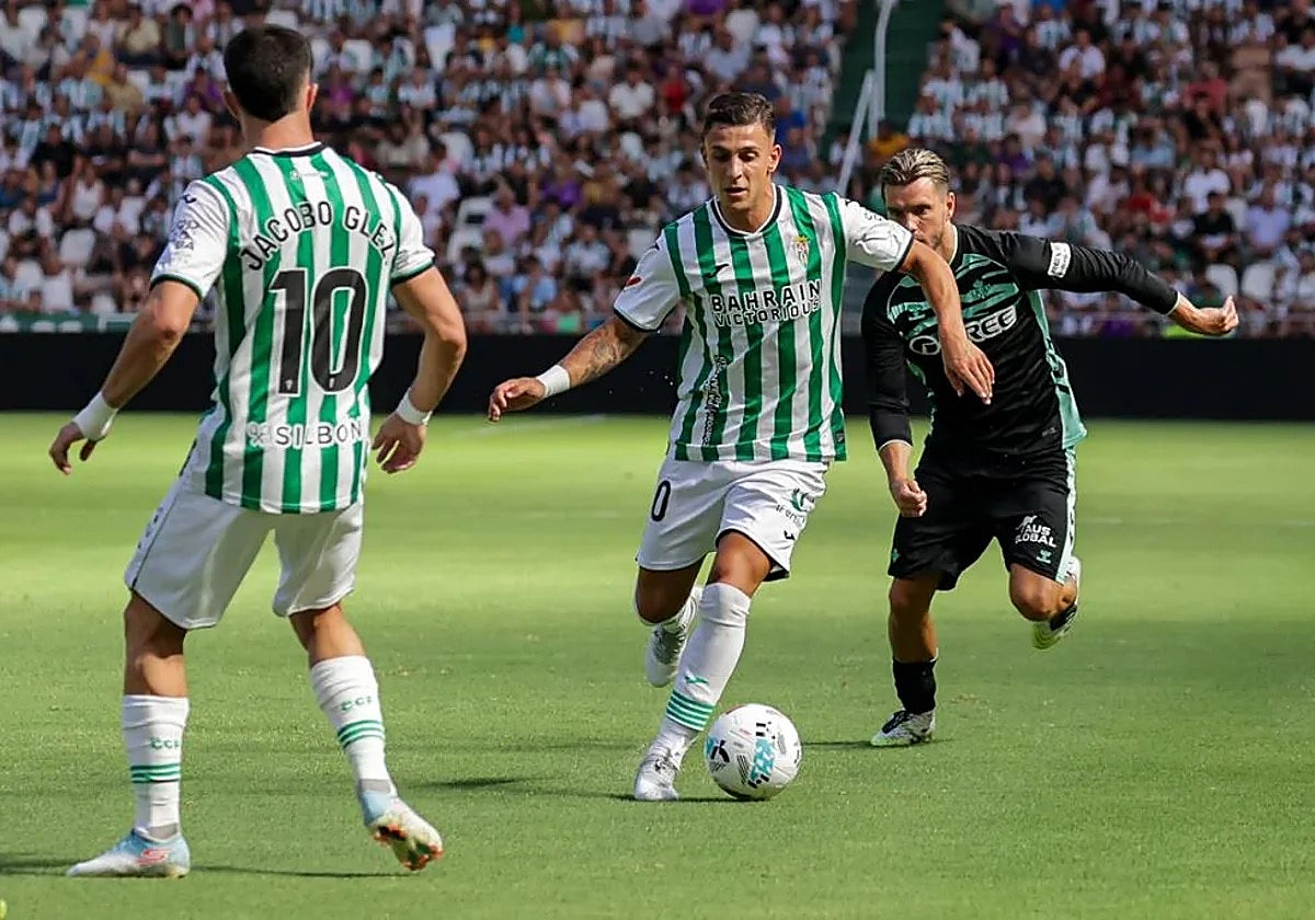 Juan María Alcedo durante el encuentro ante el Real Betis