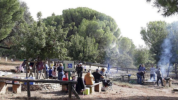 El alto riesgo de incendios altera las tradiciones andaluzas de finales de octubre
