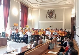 Los bomberos del Cpeis elevan la presión a un mes de las elecciones sindicales