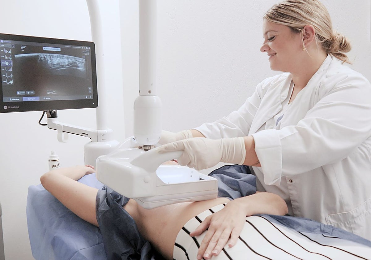 El nuevo ecógrafo instalado en el Hospital San Juan de Dios de Córdoba