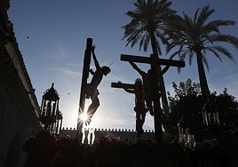 El triunfal regreso de las cofradías tras el Vía Crucis Magno de Córdoba, en imágenes