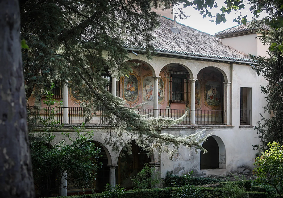 Interior del Palacio de Cuzco, una joya arquitectónica en pésimo estado de conservación