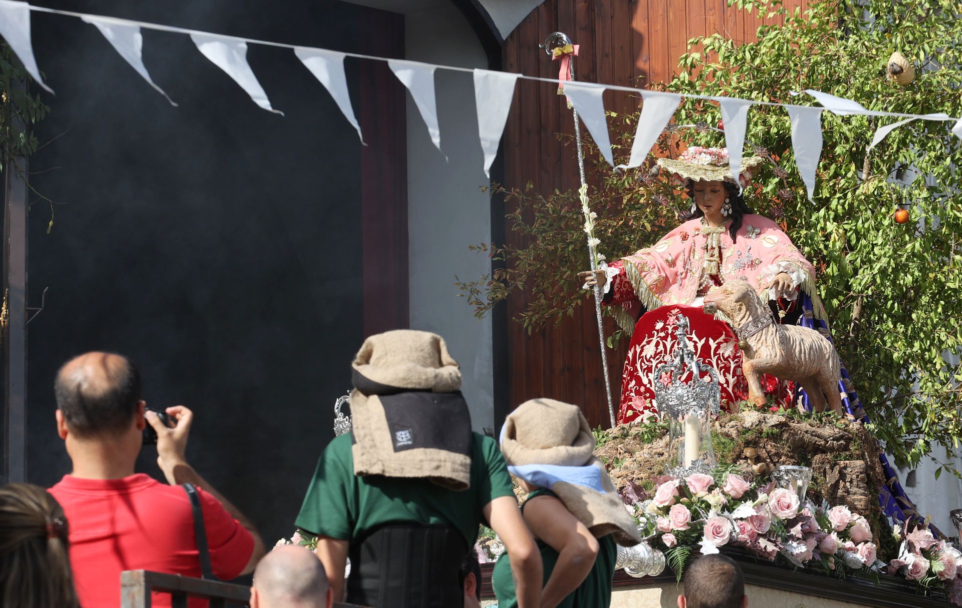 La procesión de la Divina Pastora de la Vera-Cruz de Córdoba, en imágenes