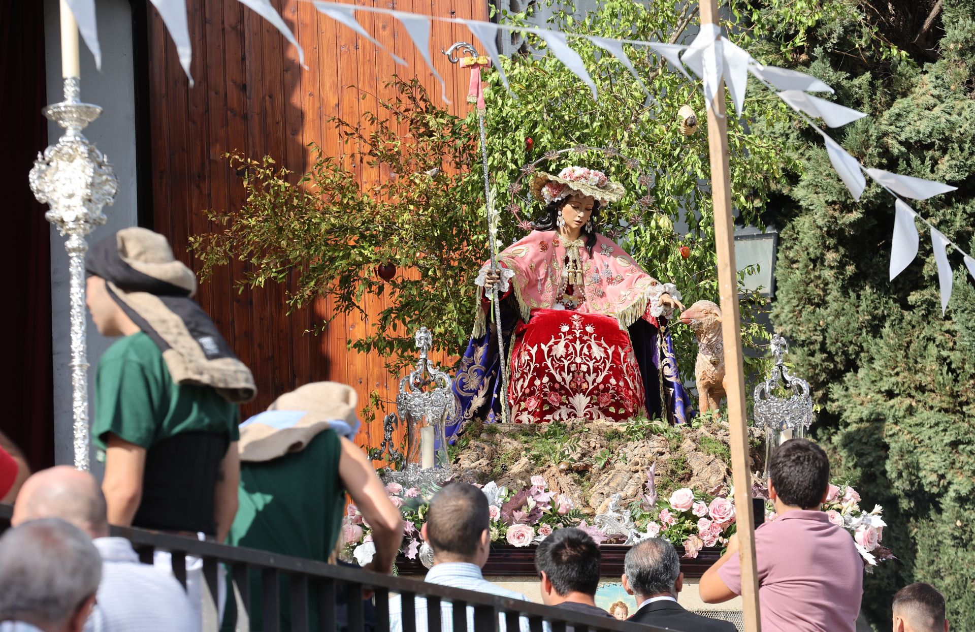 La procesión de la Divina Pastora de la Vera-Cruz de Córdoba, en imágenes