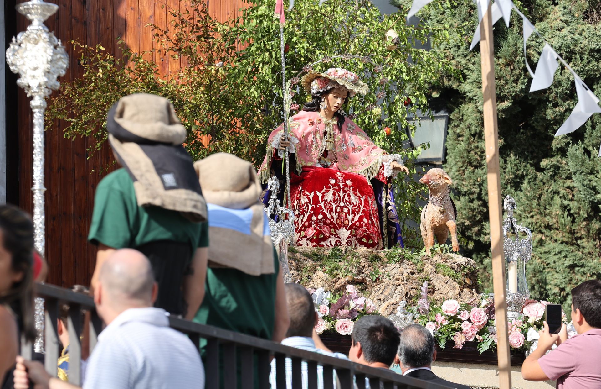 La procesión de la Divina Pastora de la Vera-Cruz de Córdoba, en imágenes