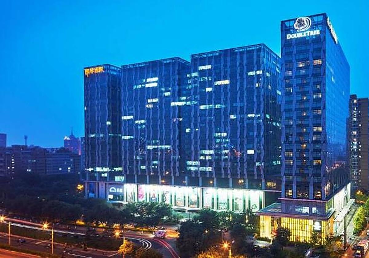 Uno de los hoteles donde durmieron los diputados