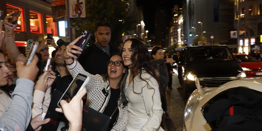 A qué multa se expone Rosalía por el evento sorpresa en Callao: esto es lo que dice la ley