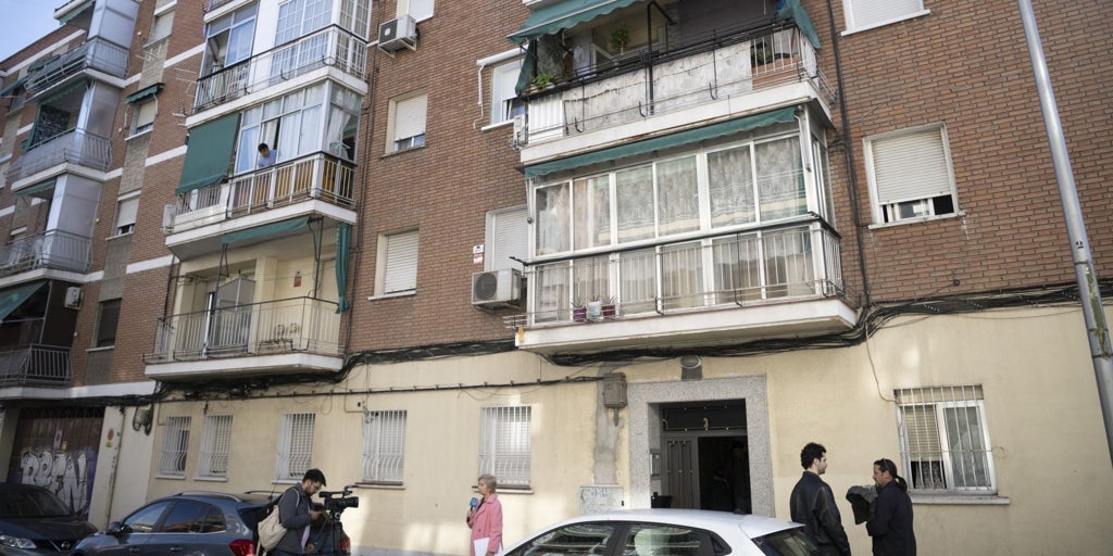 Crimen machista en Villaverde: el asesino de Marta dejó al bebé dormido en la misma habitación donde la cosió a puñaladas