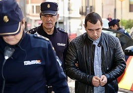 El acusado de matar a su madre en la Nochebuena de 2022 en León asegura «no saber si le hizo daño o no»