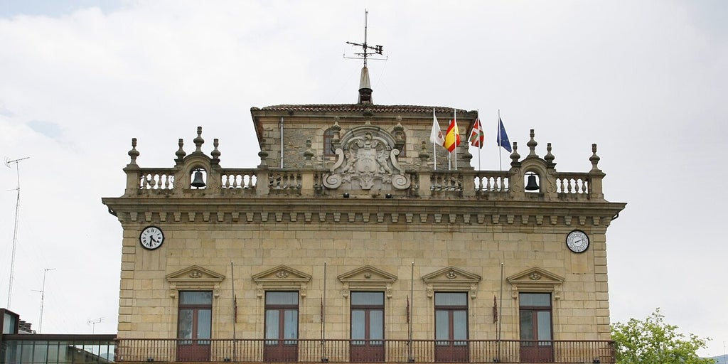 Encuentran en Irún a una menor desaparecida en Jaén y detienen a la persona que la indujo a abandonar su domicilio