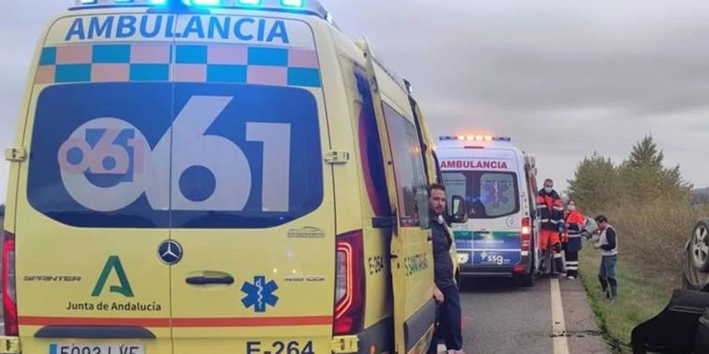 Muere un joven de 19 años y seis personas resultan heridas en un accidente entre dos vehículos en la A-49 a la altura de Trigueros