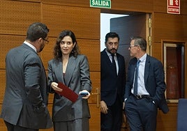 El PP de Ayuso y Vox sitúan la inmigración en el centro del debate y enfrentan sus planes en la Asamblea de Madrid