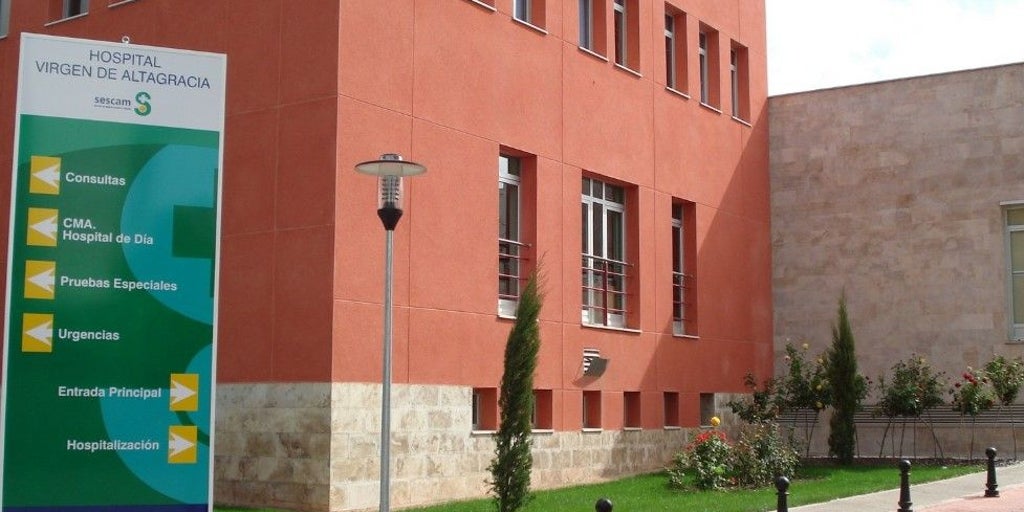 Reabierta al tráfico la A-4 en Valdepeñas tras el vuelco de un camión cuyo conductor resultó herido