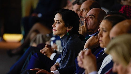 Ayuso se enfrenta a Sánchez también por los autónomos: ayudas directas de entre 5.600 y 6.200 euros