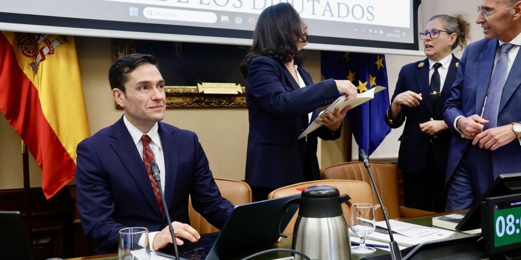 David Alandete defiende la labor de la prensa en el Congreso frente a « políticos que desprestigian periodistas y jueces»: «Se parecen a Trump»