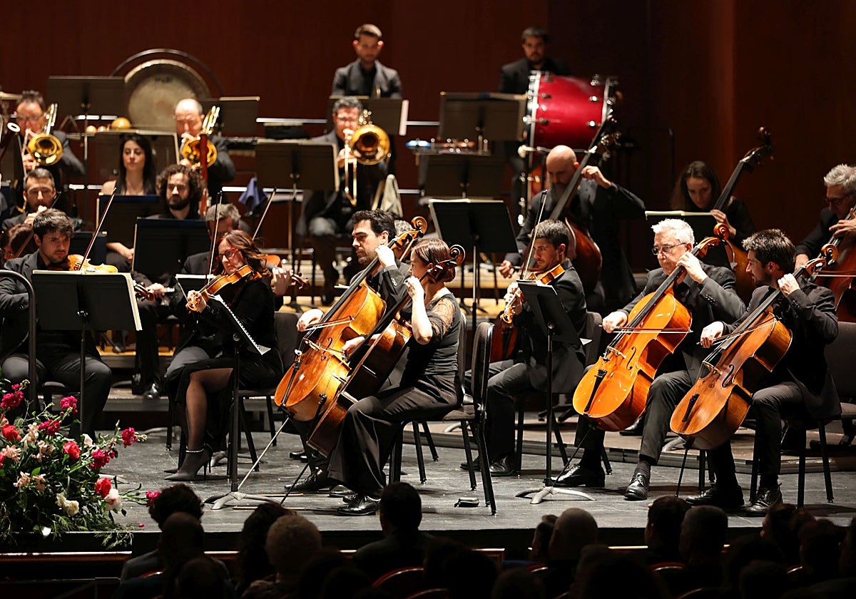 Músicos de la Orquesta de Córdoba, durante un concierto