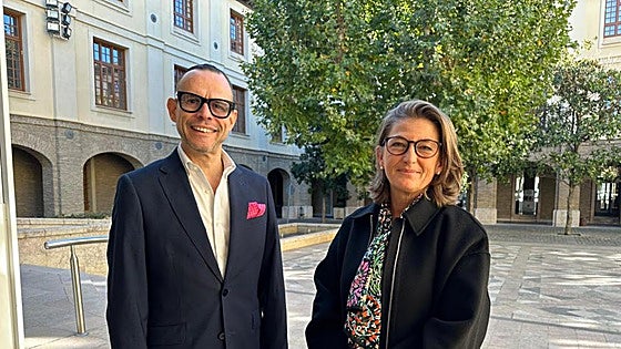 Los técnicos aragoneses encuentran «contaminado» el entorno de las pinturas de Sijena en el MNAC: colillas, tornillos y mucha suciedad