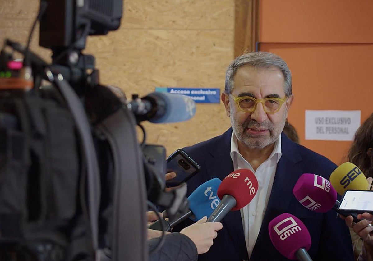 Jesús Fernández Sanz, consejero de Sanidad de Castilla-La Mancha