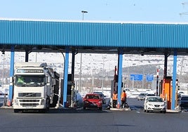 Transportes avisa a la Junta: bonificar peajes a empadronados vulnera la legislación