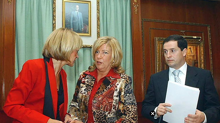 García Marcos, la exalcaldesa Yagüe y Carlos Fernández, en 2004