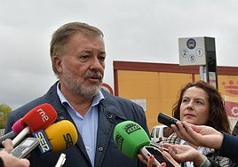 Dolz remodelará su equipo de Gobierno tras la salida de Adrián Martínez y la entrada de Cristina Boza