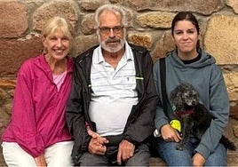 La familia del profesor cordobés ingresado en Vietnam necesitan aún casi 200.000 euros para lograr su repatriación