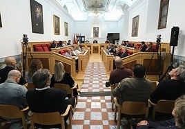 El futuro de los fondos europeos en Toledo sigue en el aire y se convierte en arma política en el Pleno