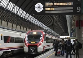 Los trenes de Media Distancia recuperan la normalidad en Andalucía pero siguen los problemas en los Cercanías de Sevilla