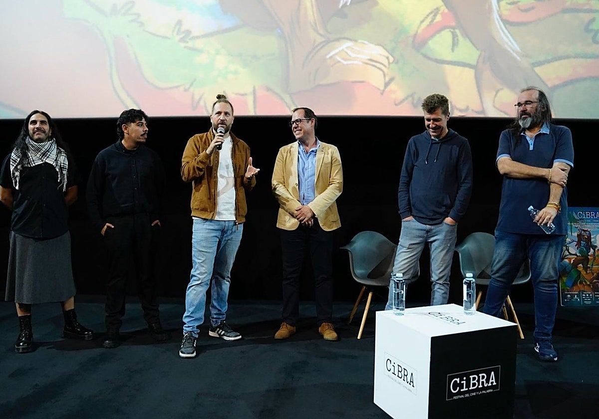 Un momento del preestreno del documental Viven, dirigido por el cineasta toledano Enrique Muñoz