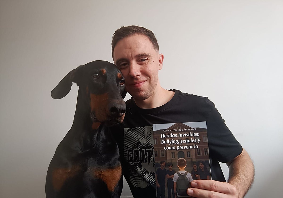 Adrián Izquierdo acaba de publicar su primer libro