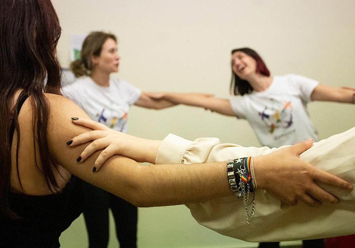 La Gerencia de Atención Integrada de Albacete apuesta por la danza como herramienta terapéutica en salud mental
