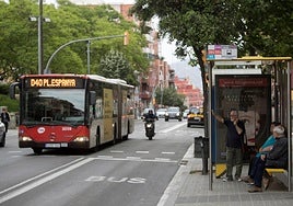 Muere la menor de 11 años atropellada este domingo por un autobús de línea en Barcelona