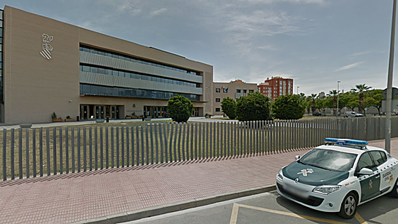 Víctimas y familias relatan en el juicio los abusos sexuales del líder de la secta de Vistabella