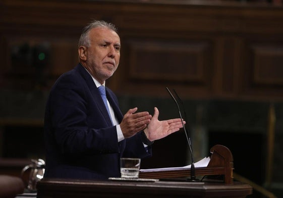 El ministro Ángel Víctor Torres, en el Congreso
