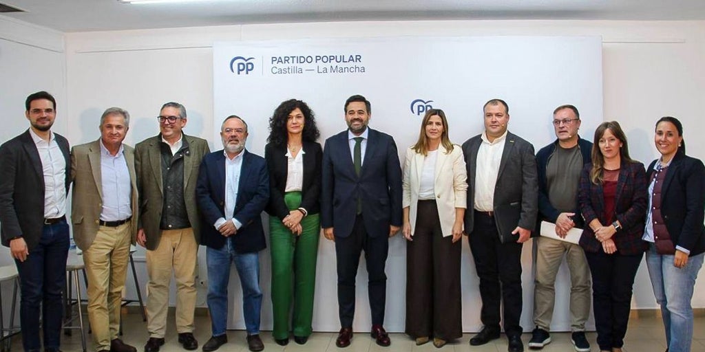 Paco Núñez aterriza este miércoles en Bruselas para decirles a los burócratas europeos que sus decisiones «afectan a la gente que está en el tractor»