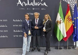 Marián Aguilar, Salvador Fuentes y Narci Ruiz, en la World Travel Market de Londres