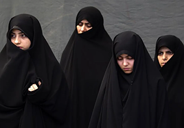 El PP propone prohibir el burka y niqab en espacios públicos en Barcelona e informes de arraigo condicionados al civismo