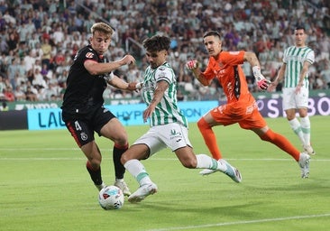 Kevin Medina, sobre su rendimiento en el Córdoba CF: «Sé que puedo dar más»