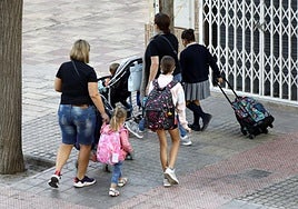 Investigan la denuncia de una madre por acoso escolar y agresión a su hija discapacitada en Alicante