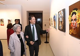 María Sánchez-Biezma expone  retratos en San Marcos a sus 90 años: «Nadie me enseñó a pintar»