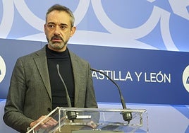 Hierro: «Vamos a llevar el gurruño a Mañueco para que lo planche»