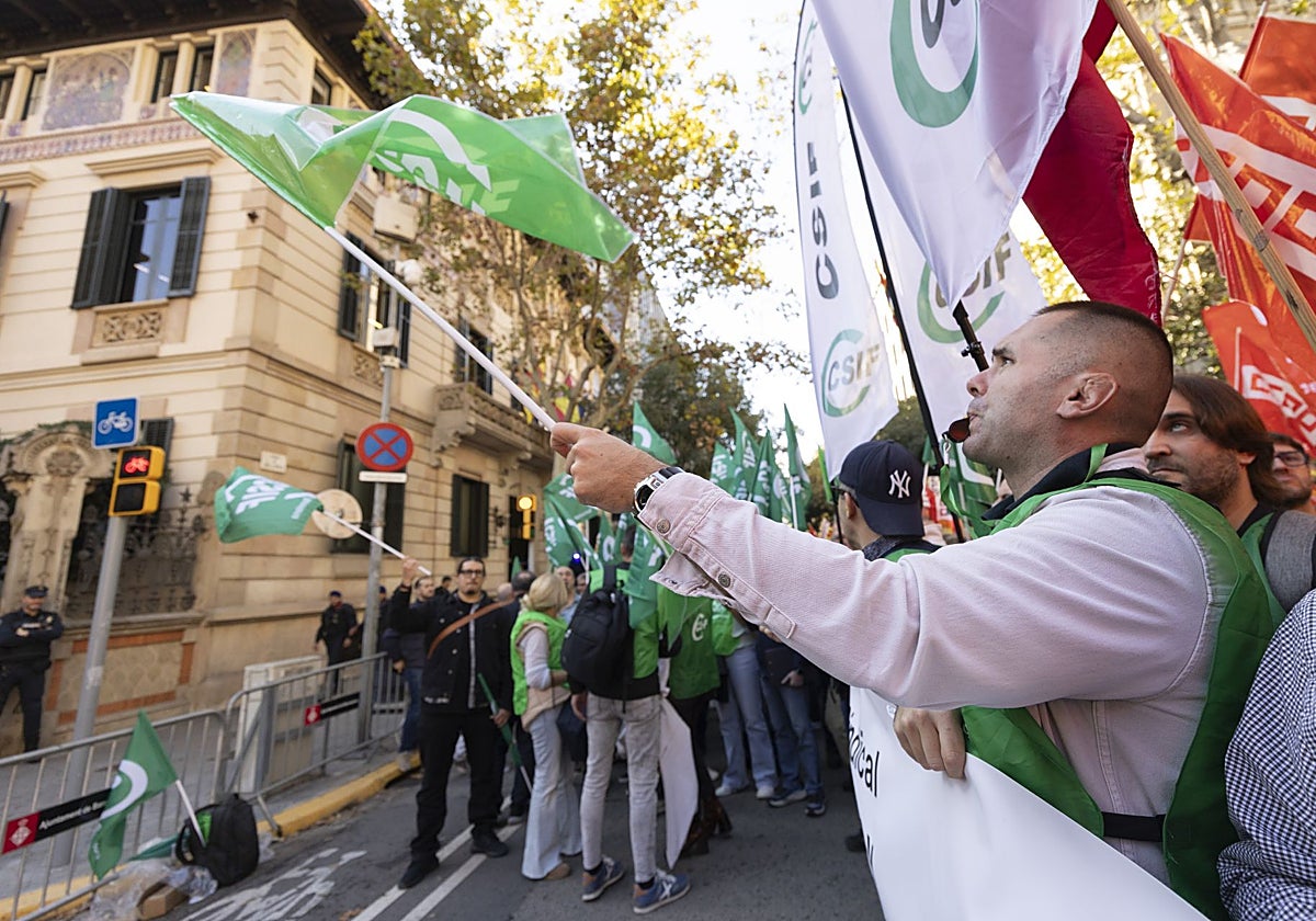 La unidad de los sindicatos se rompe: CSIF y Satse no irán a la manifestación por la sanidad de este domingo